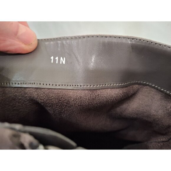 Bella Vita Sasha Gray Faux Suede Knee Boots/NWOB, Sz. 11N - Picture 8 of 9